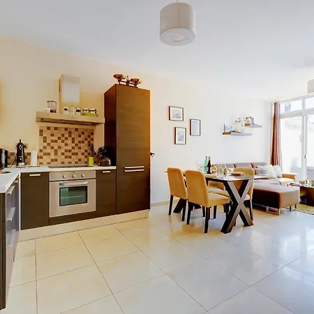 Cosy 1br Penthouse Close To The Promenade * 슬리에마