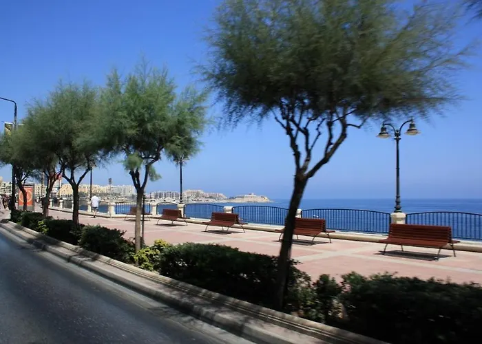 Cosy 1br Penthouse Close To The Promenade Apartment Sliema