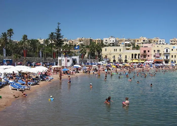 Cosy 1br Penthouse Close To The Promenade Apartment *